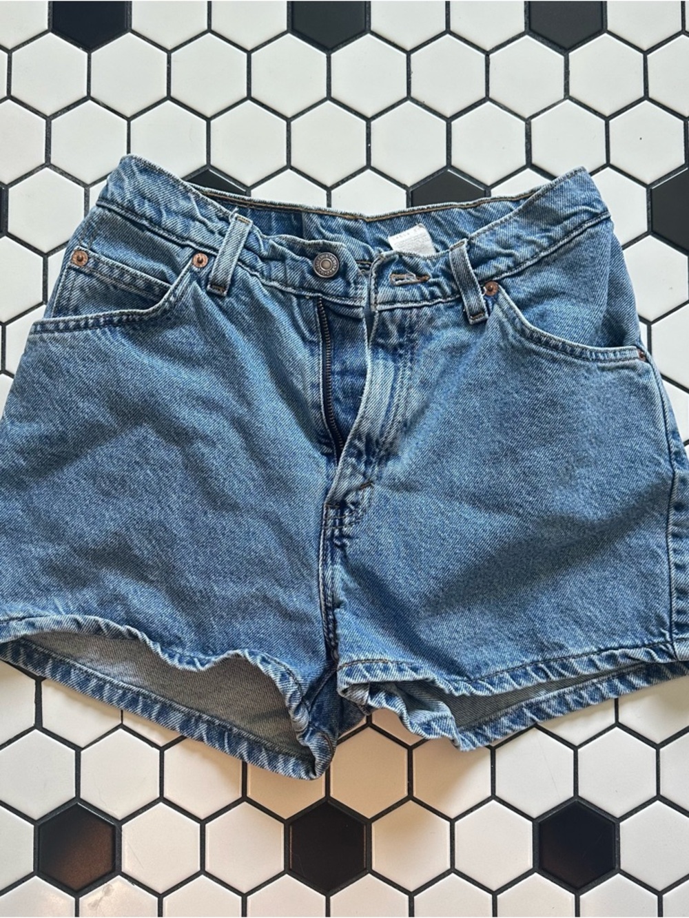 Orange tab Levi’s shorts